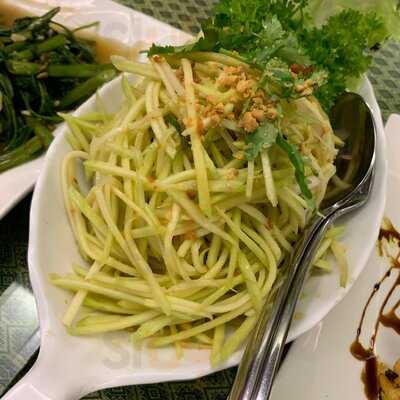 Royal Thai Restaurant