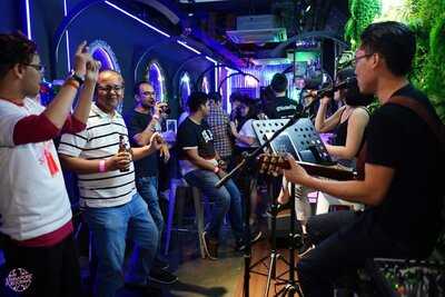 Station 51 Bar Bistro Music