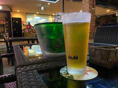 Mel's Place Restaurant & Bar