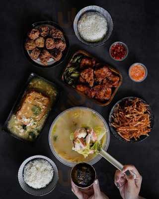 Fish Head Steamboat Restaurant