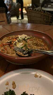 Olivia Restaurant & Lounge