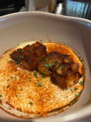 Olivia Restaurant & Lounge