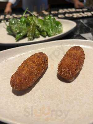 Olivia Restaurant & Lounge