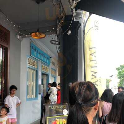 Rich And Good Cake Shop