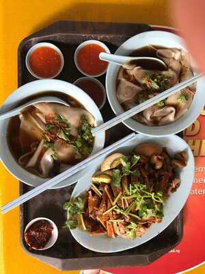 Boon Tong Kee Kway Chap And Duck Noodle