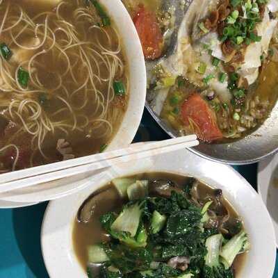 Seng Kee Black Herbal Chicken