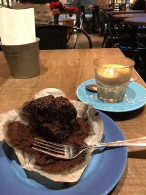 Benjamin Browns Bistro And Bakery