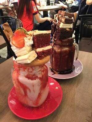 Benjamin Browns Bistro And Bakery