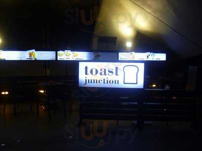 Toast Junction,waterboat House