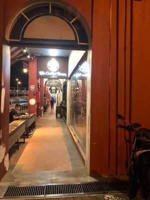 The Coffee Bean & Tea Leaf