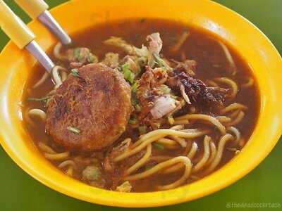 Warong Pak Sapari Mee Soto & Mee Rebus