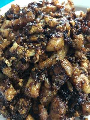 Ghim Moh Carrot Cake