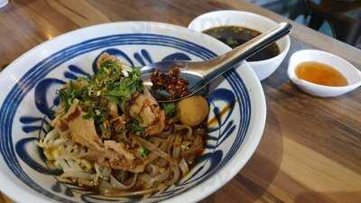 Om Nom - The Taste Of Thai