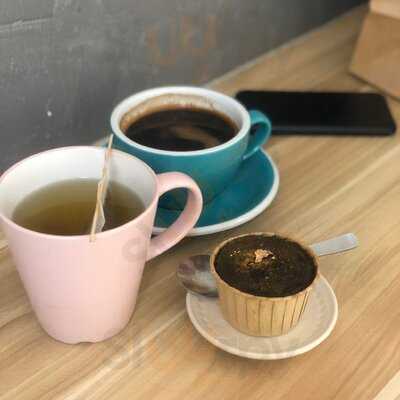 Carrotsticks & Cravings (dempsey)