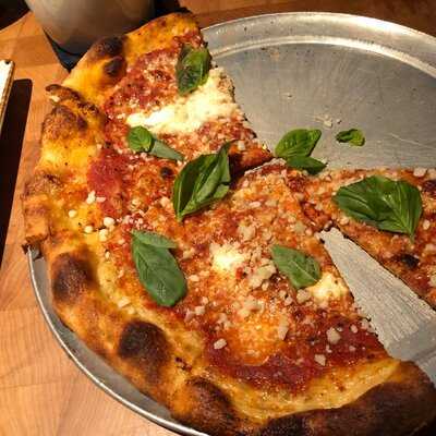 Blue Label Pizza & Wine