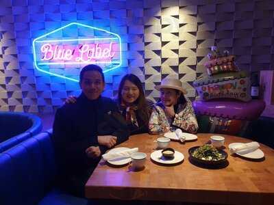 Blue Label Pizza & Wine