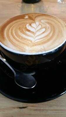 Curbside Cafe & Wine Bar