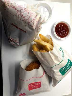 Mos Burger