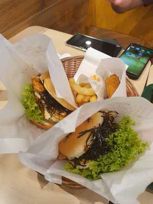 Mos Burger