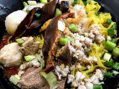 Fa Ji Minced Meat Fishball Noodle