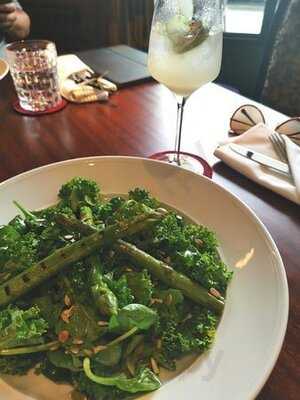 Cook & Tras Social Library