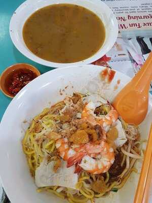 Huat Heng Fried Prawn Mee, Prawn Mee Soup