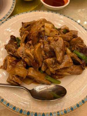 Peach Garden At The Metropolis