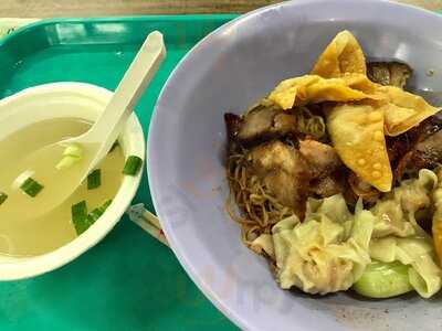 Bee Kee Wanton Noodles
