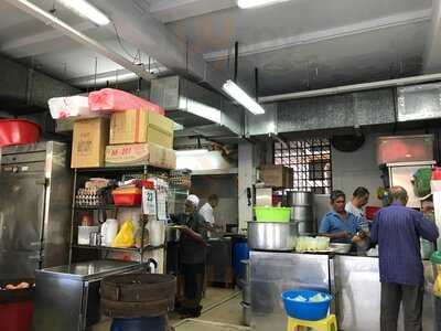 Mohamed Raffi Muslim Food Stall (koothurar)