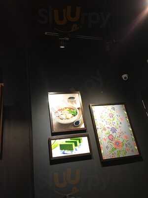 Harrianns Nonya Table