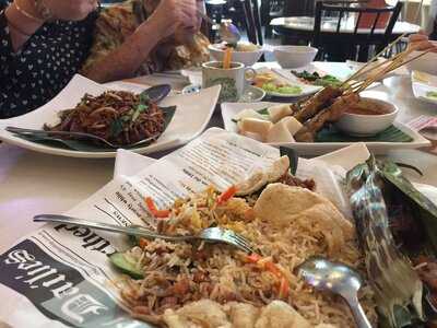 Peach Garden Noodle House