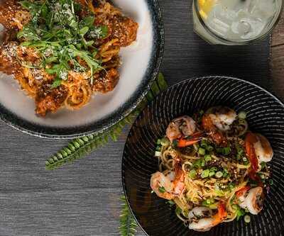 Harry’s Village Hotel