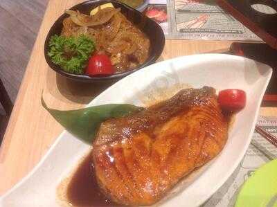 Itacho Sushi & Jika Udon