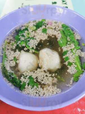 Ah Kow Mushroom Minced Pork Mee