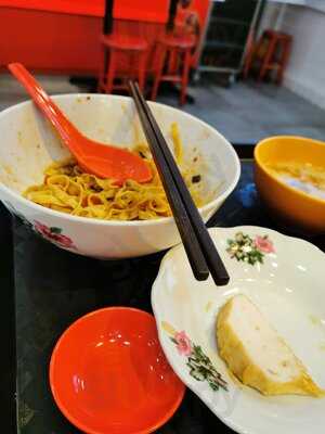 85 Redhill Teochew Fishball Noodles