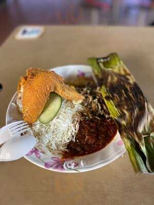 Mizzy's Corner Nasi Lemak