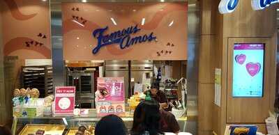 Famous Amos