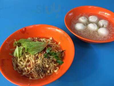 Yong Hua Handmade Fishball Meatball Noodle