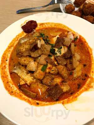 Kaaviya Fusion Vegetarian Restaurant