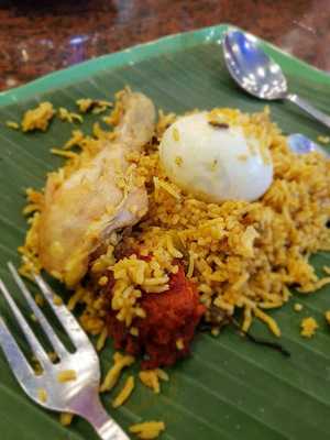 Mutu Curry Fish Head