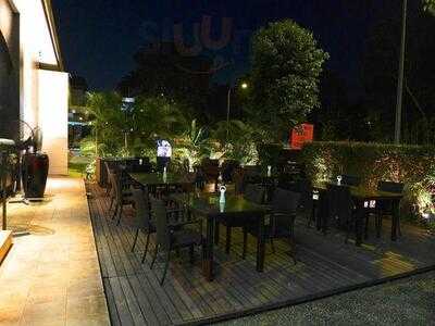 En Japanese Dining Bar @ Alocasia