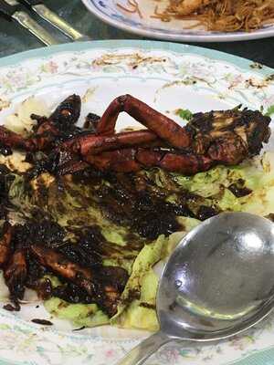 Lao You Ji Fishhead Steamboat Seafood Restaurant