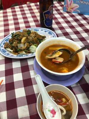 Lao You Ji Fishhead Steamboat Seafood Restaurant