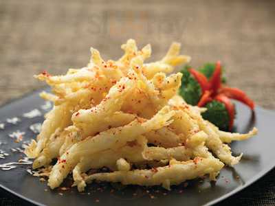 Streats Hong Kong Cafe