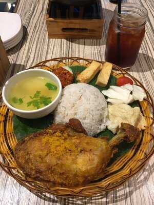 Streats Hong Kong Cafe