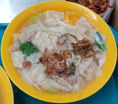Kin Handmade Noodles & Fish Soup & Pig's Organ Soup
