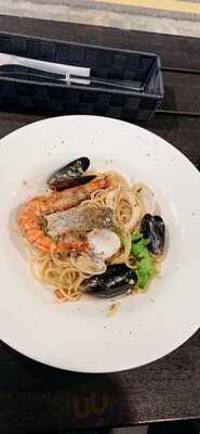 J Bistro @ 45 Syed Alwi