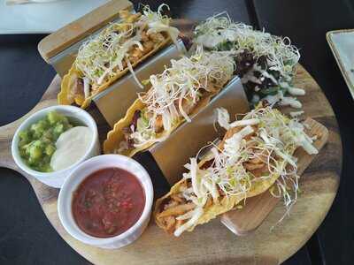 Cali Park Avenue Changi