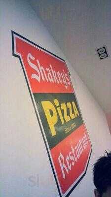 Shakey's Pizza Singapore