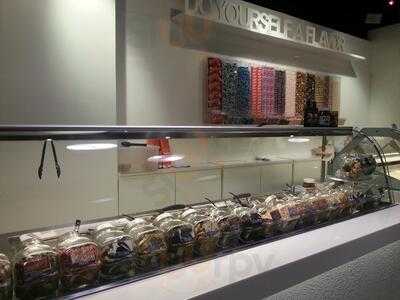 Cold Rock Ice Creamery